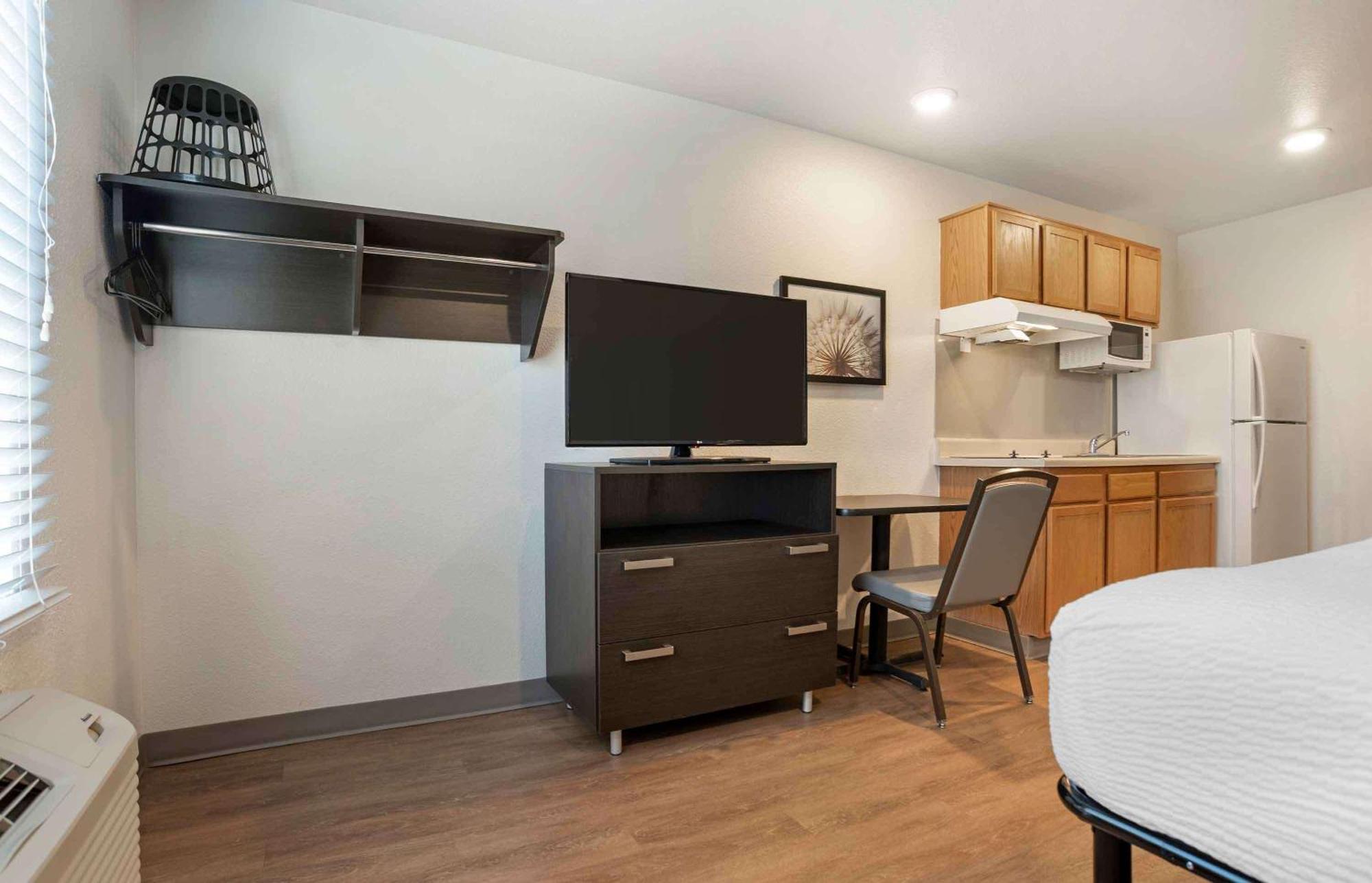 Extended Stay America Select Suites - Panama City - Callaway Exteriör bild
